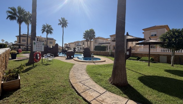 Odsprzedaż - Apartment - Orihuela Costa - Los Dolses