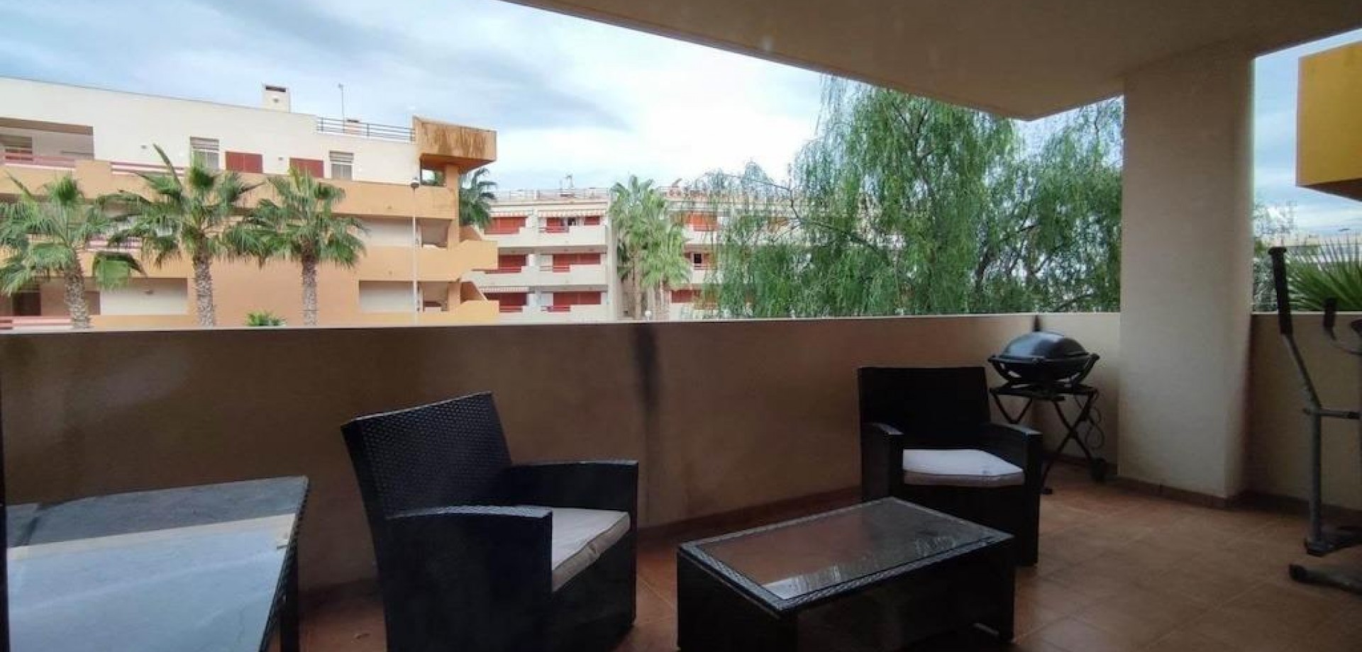 Apartment in Punta Prima - Image 2