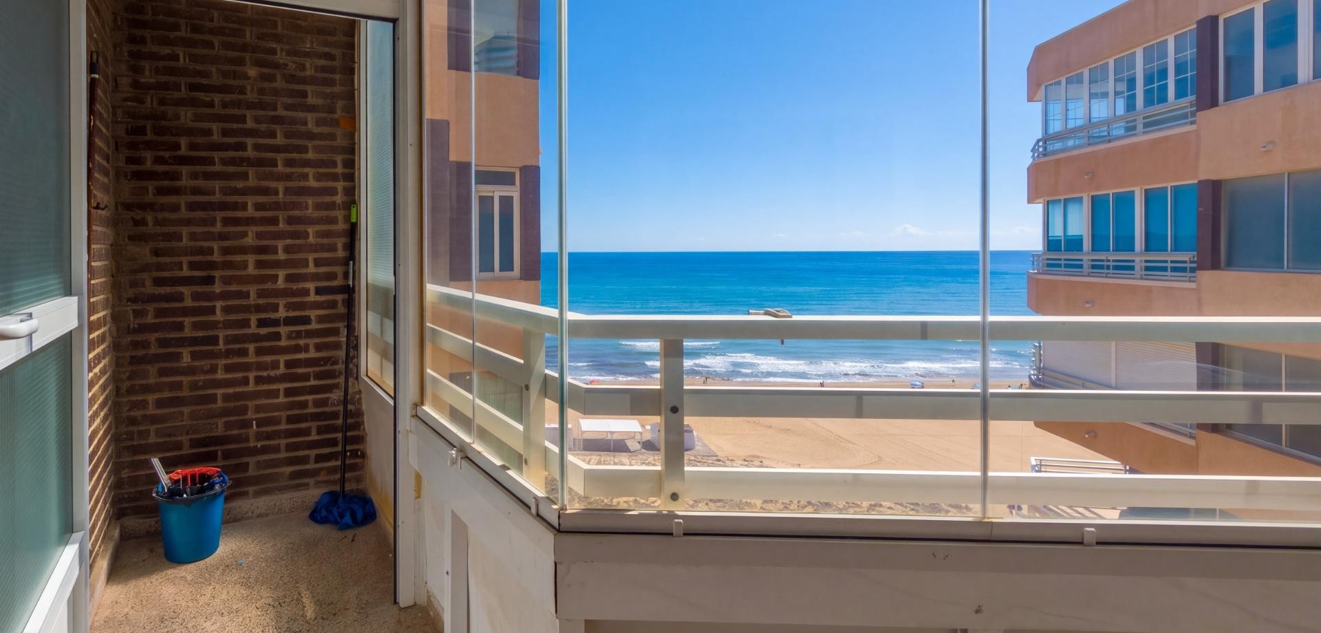 Apartment in Torrelamata - Image 3