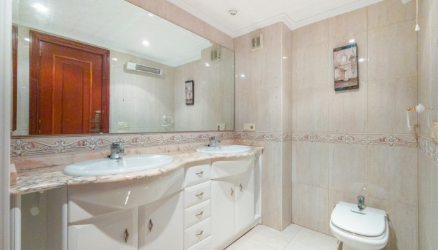 Odsprzedaż - Apartment - Torrevieja - Torrelamata - La Mata