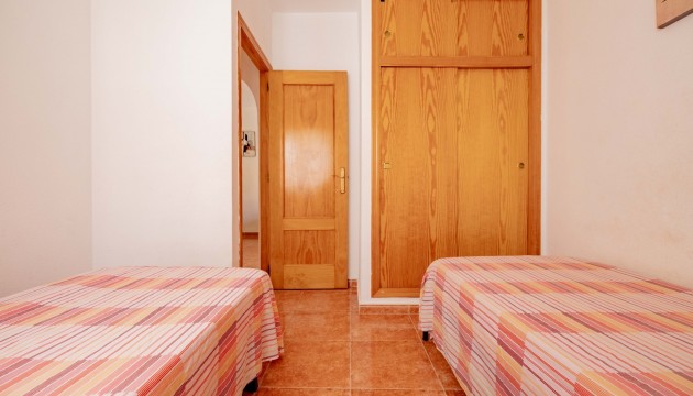 Odsprzedaż - Apartment - Torrevieja - Playa de los Locos