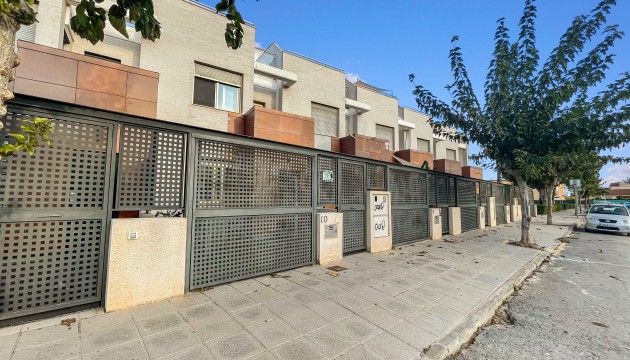 Resale - Townhouse - Pilar de la Horadada - El Mojón