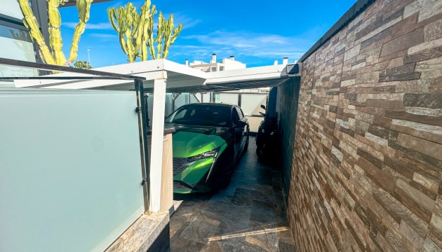 Wiederverkauf - Detached Villa - Orihuela Costa - Lomas de Cabo Roig