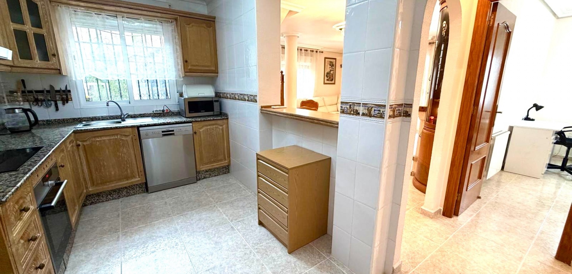 House in Villamartin - Image 3