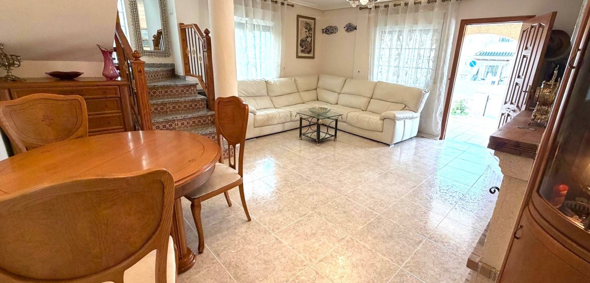 House in Villamartin - Image 4