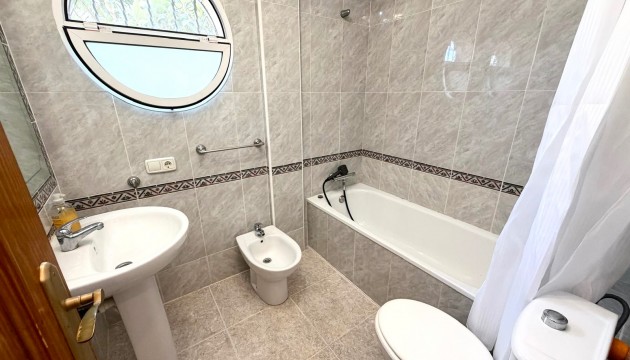 Videresalg - Detached Villa - Orihuela Costa - Villamartín