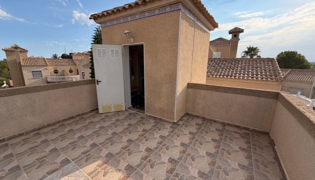 Videresalg - Detached Villa - Orihuela Costa - Villamartín