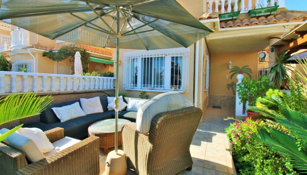 Videresalg - Detached Villa - Orihuela Costa - Playa Flamenca