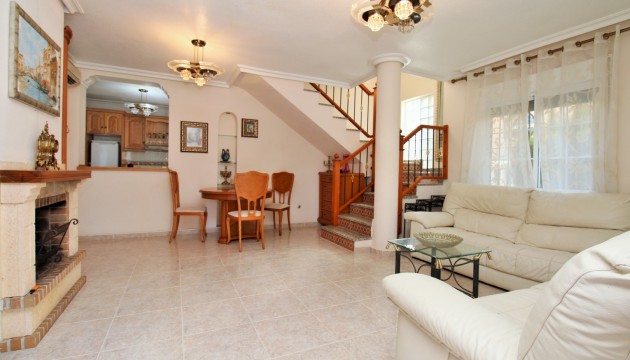 Videresalg - Detached Villa - Orihuela Costa - Villamartín