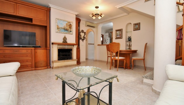 Videresalg - Detached Villa - Orihuela Costa - Villamartín