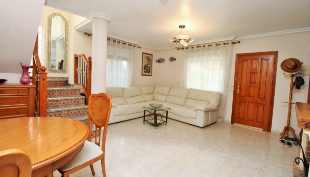 Videresalg - Detached Villa - Orihuela Costa - Villamartín