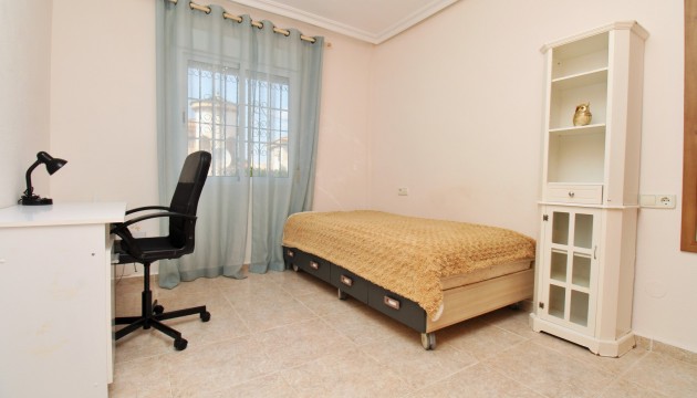 Videresalg - Detached Villa - Orihuela Costa - Villamartín