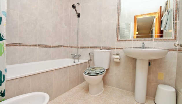 Videresalg - Detached Villa - Orihuela Costa - Villamartín