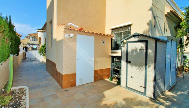 Videresalg - Detached Villa - Orihuela Costa - Villamartín