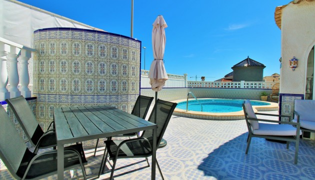 Videresalg - Detached Villa - Orihuela Costa - Villamartín
