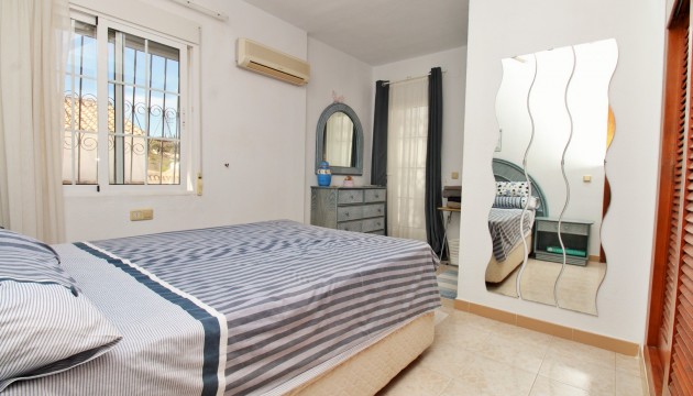 Videresalg - Detached Villa - Orihuela Costa - Villamartín