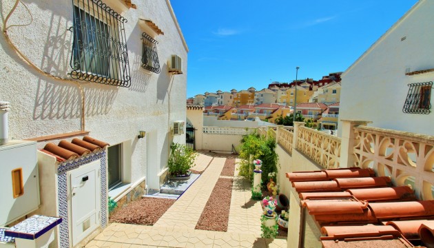 Videresalg - Detached Villa - Orihuela Costa - Villamartín