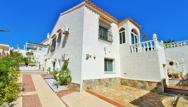 Videresalg - Detached Villa - Orihuela Costa - Villamartín