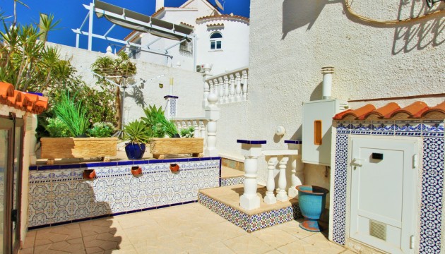 Videresalg - Detached Villa - Orihuela Costa - Villamartín