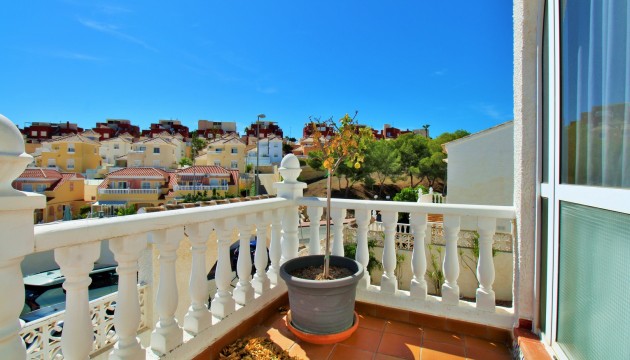 Videresalg - Detached Villa - Orihuela Costa - Villamartín