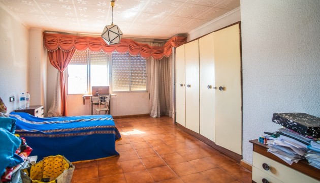 Videresalg - House - Orihuela Costa - Redován