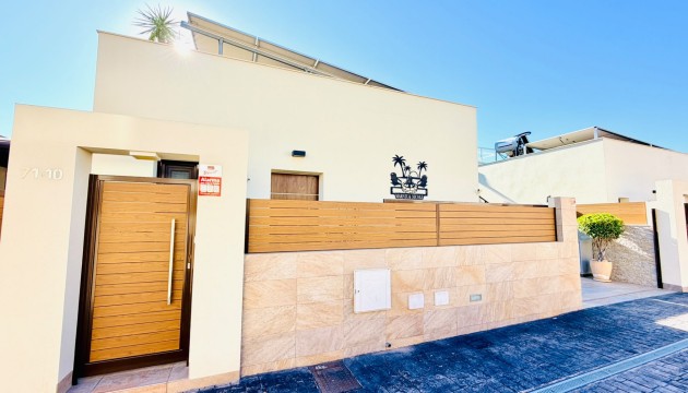 Resale - Semi Detached Villa - Los Montesinos