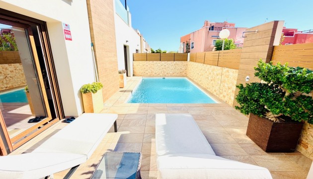 Resale - Semi Detached Villa - Los Montesinos