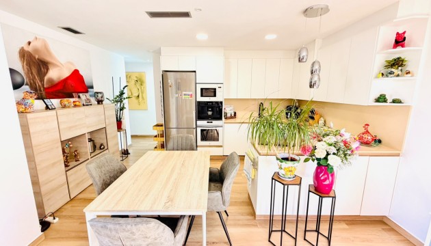 Resale - Semi Detached Villa - Los Montesinos