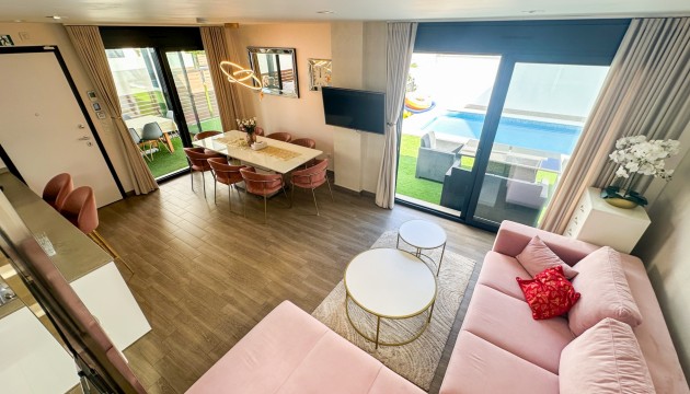 Videresalg - Detached Villa - Torrevieja - Nueva Torrevieja - Aguas Nuevas