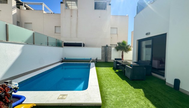 Videresalg - Detached Villa - Torrevieja - Nueva Torrevieja - Aguas Nuevas