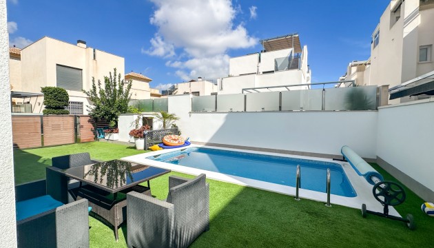Videresalg - Detached Villa - Torrevieja - Nueva Torrevieja - Aguas Nuevas