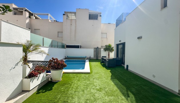 Videresalg - Detached Villa - Torrevieja - Nueva Torrevieja - Aguas Nuevas
