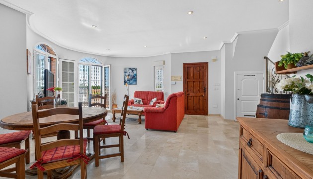 Videresalg - Detached Villa - Orihuela Costa - Villamartín