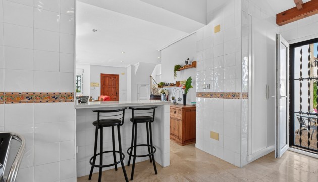 Videresalg - Detached Villa - Orihuela Costa - Villamartín