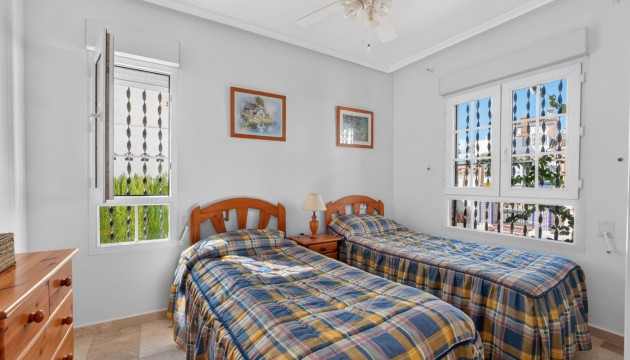 Videresalg - Detached Villa - Orihuela Costa - Villamartín