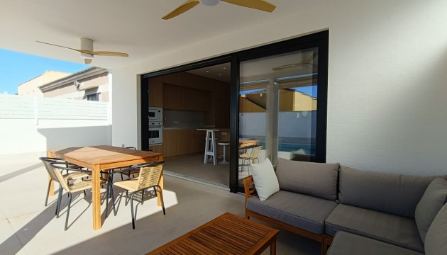 Videresalg - Detached Villa - Torrevieja - El chaparral