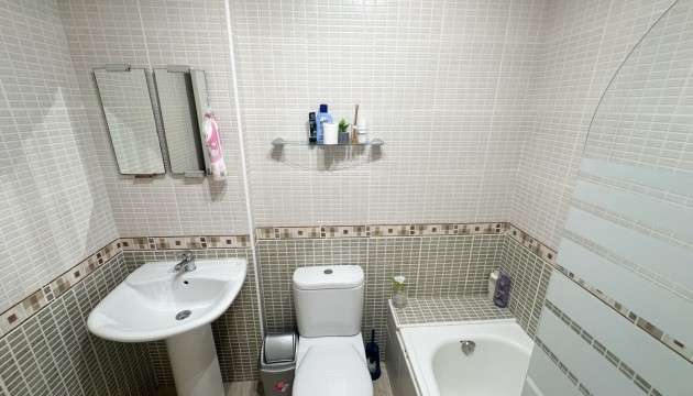 Wiederverkauf - Apartment - Orihuela Costa - La Zenia