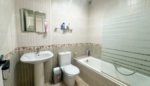 Wiederverkauf - Apartment - Orihuela Costa - La Zenia