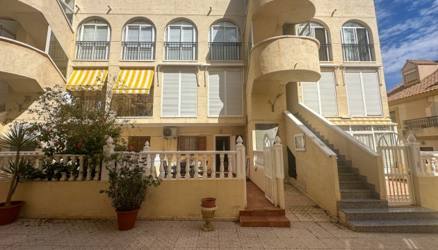 Wiederverkauf - Apartment - Orihuela Costa - La Zenia