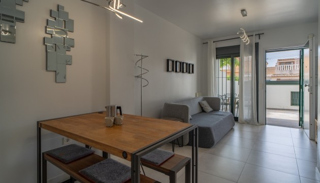 Resale - Apartment - Pilar de la Horadada - Mil Palmeras