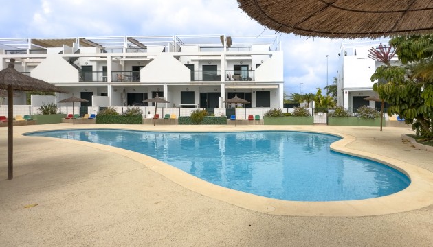 Resale - Apartment - Pilar de la Horadada - Mil Palmeras