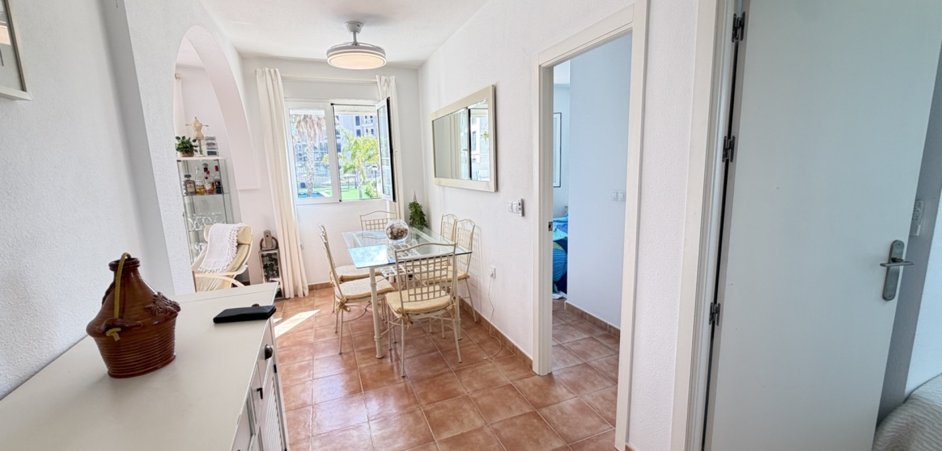 Apartment in Villamartin - Image 4