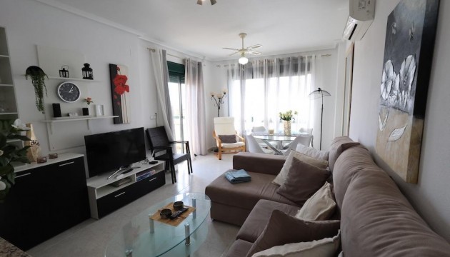 Resale - Apartment - Orihuela Costa - Villamartín