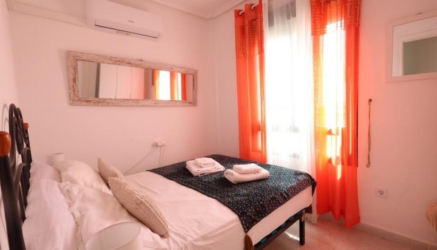 Resale - Apartment - Orihuela Costa - Villamartín
