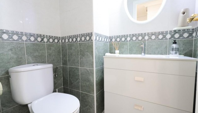 Resale - Apartment - Orihuela Costa - Villamartín