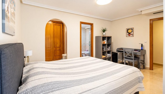 Перепродажа - Квартира - Torrevieja