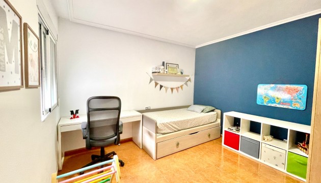 Resale - Apartment - Catral - pueblo