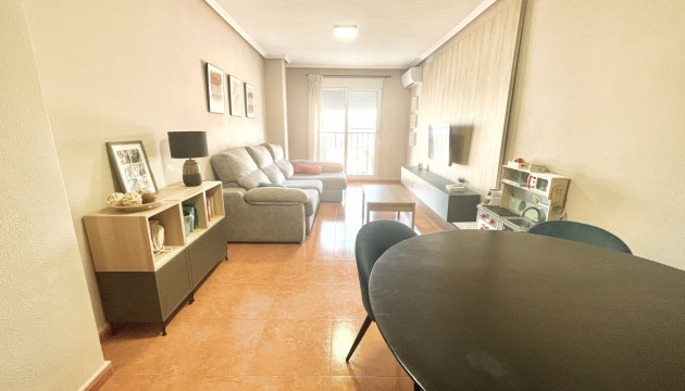 Resale - Apartment - Catral - pueblo