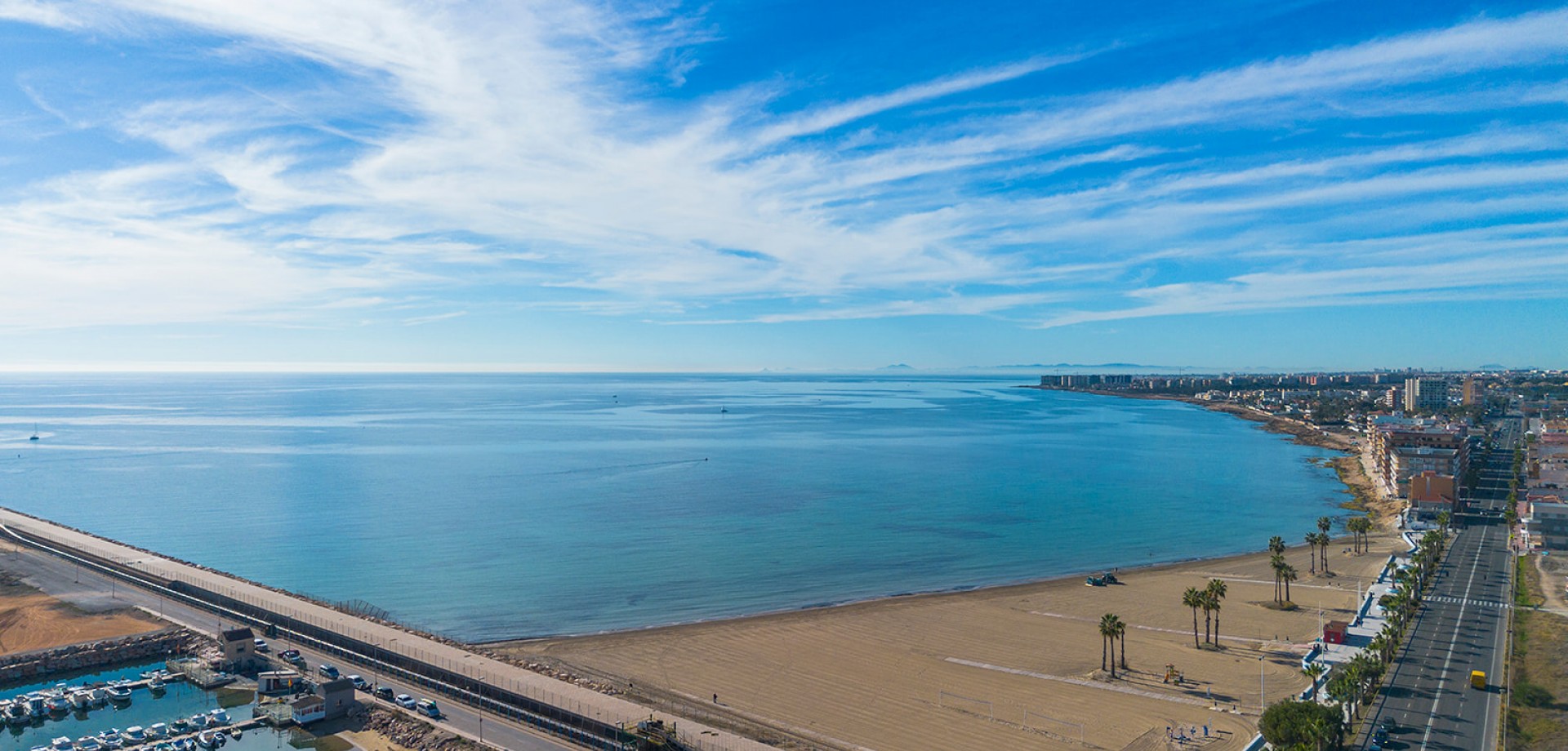 Apartment in Torrevieja - Image 2