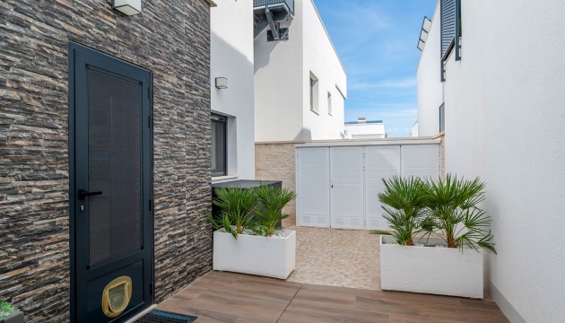 Videresalg - Detached Villa - Orihuela Costa - Orihuela